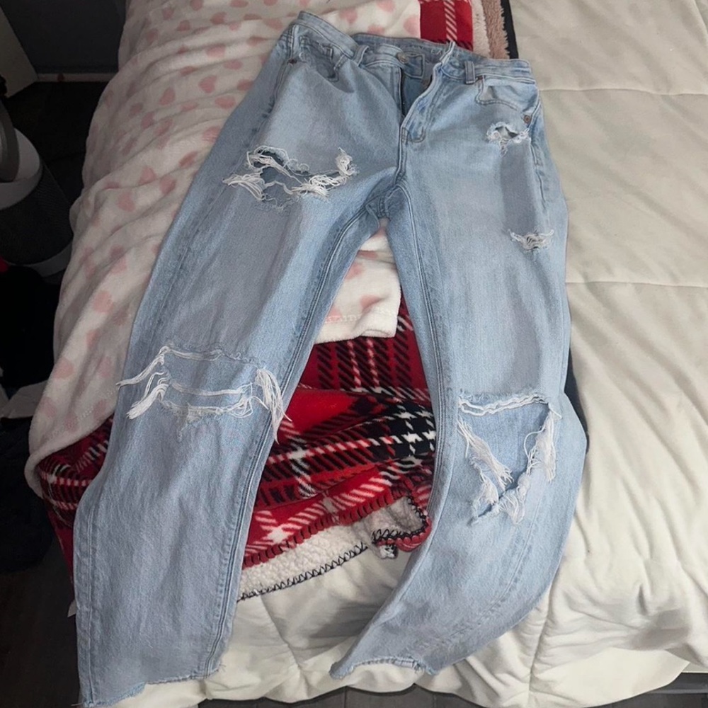 Ripped Mom jeans